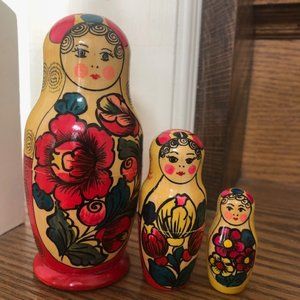 SALE 2 for $26 / 3 $33 - Red Roses 3 Pcs. Russian Matryoshka Nesting Dolls, 5"